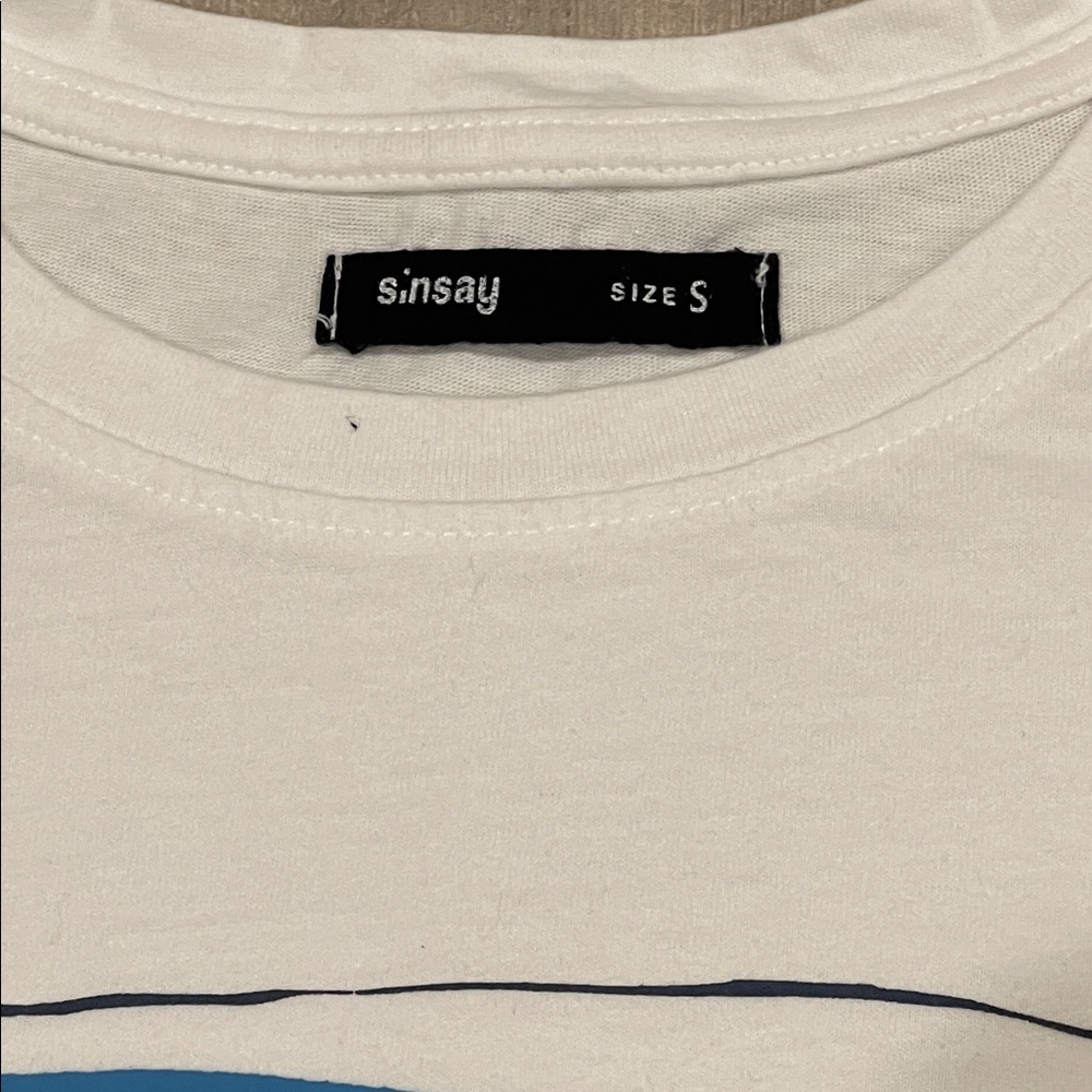 Sinsay Santorini White Tee with Blue and Gold Graphic Size S 100% cotton - Picture 4 of 5
